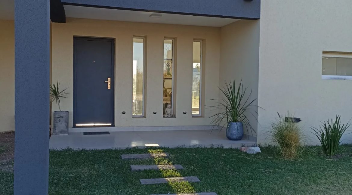 puerto roldan casa mana 1